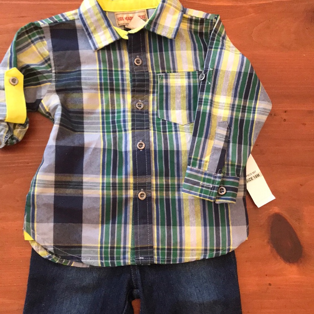 Boys two piece set.